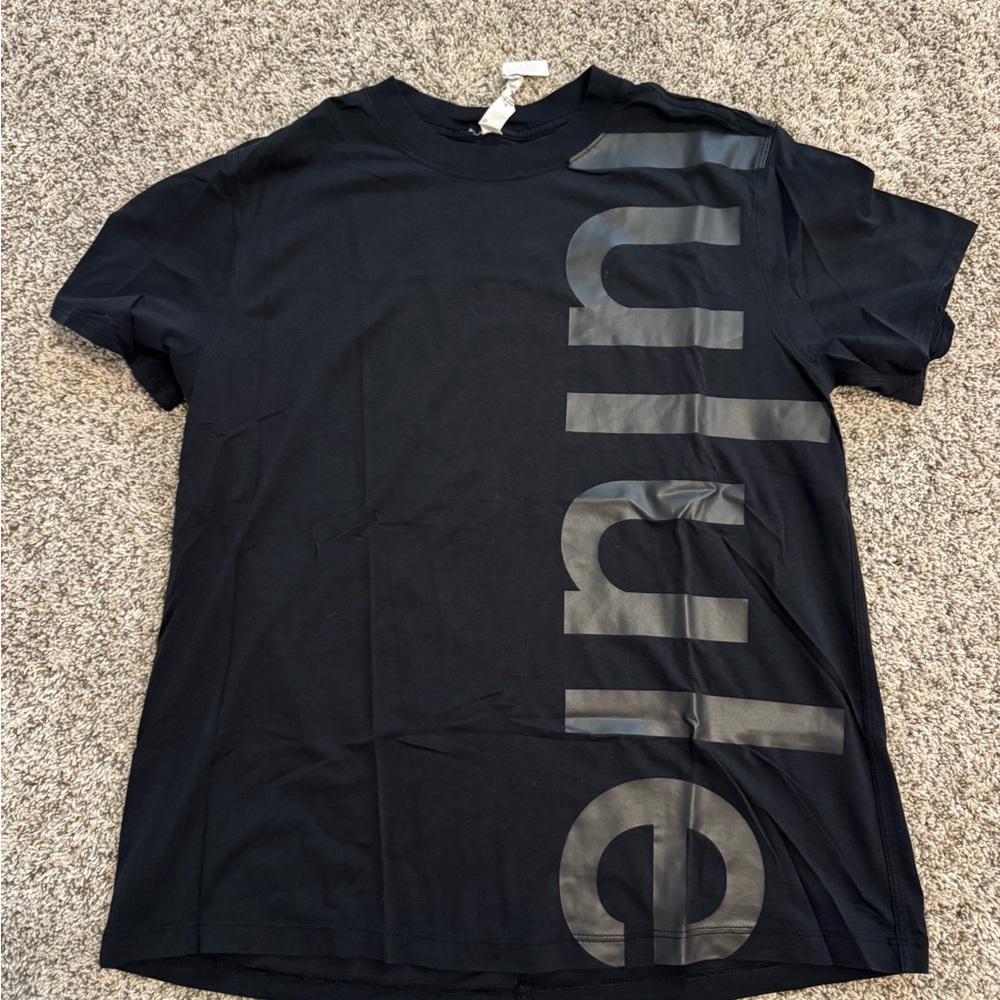 Lululemon athletica tshirt